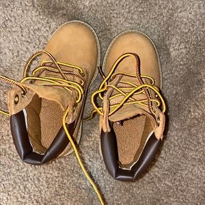 Toddler Size 8 Timberland wheat color
